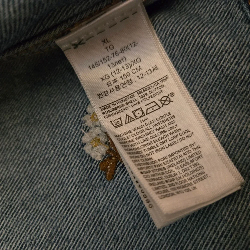 Gap Original  Denim‎ Jean Jacket Embroidered Flowers Sz XL
